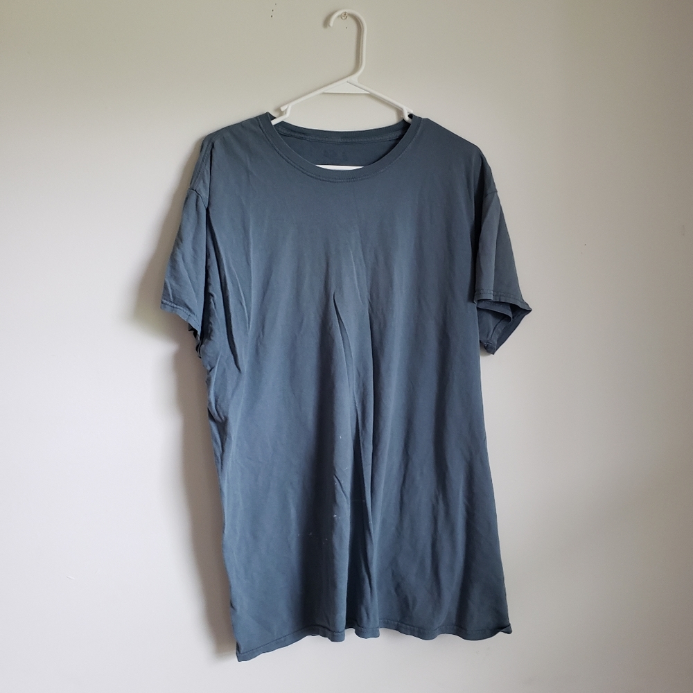 Fruit of the Loom blue cotton shortsleeve tshirt